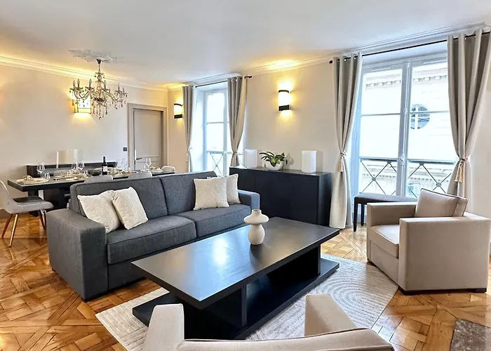 Deluxe Apartment