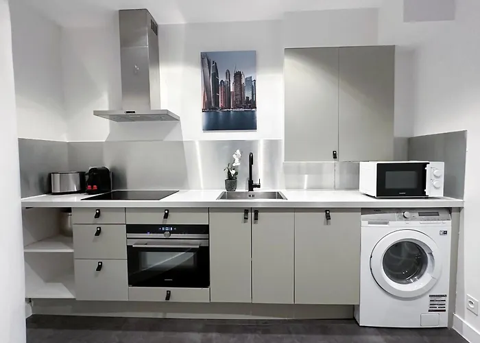 Deluxe Apartment